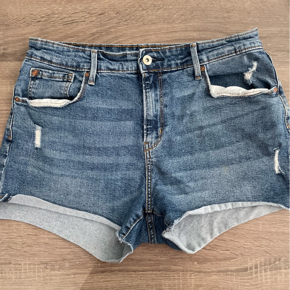 Levi Jean shorts